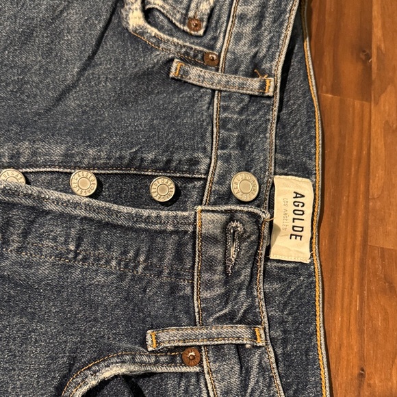 Distressed Agolde Riley Jeans - Picture 4 of 9